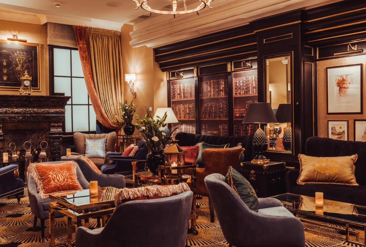 バッフレダ ラグジュアリー ホテル クラクフ Mギャラリー エクステリア 写真 The Library at The Ivy Collection